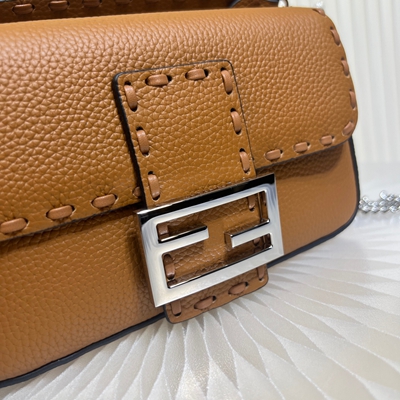 フェンディバッグ内部構造